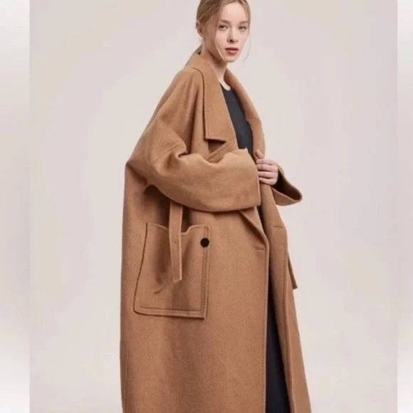 Elegant Tan Women's Overcoat - Picture 2 of 7